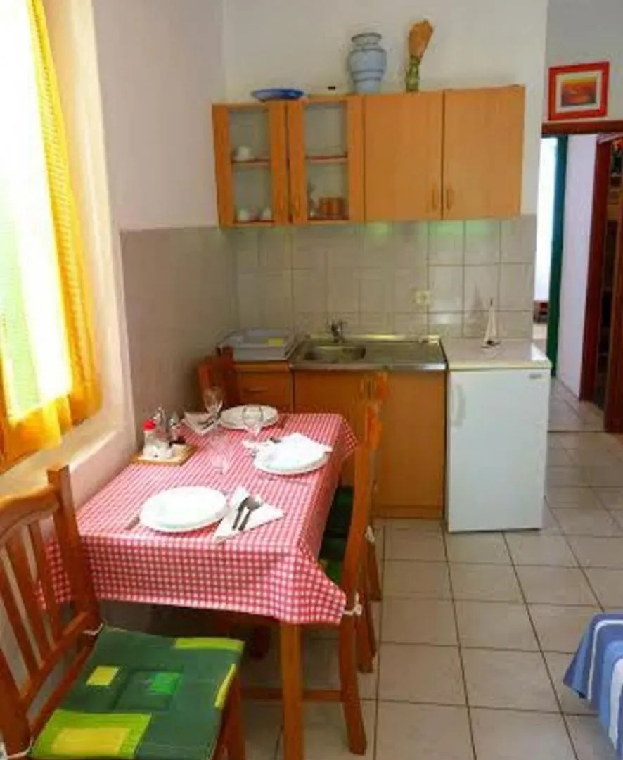 Holiday Home Villa Jadran - 10 M From Beach 프레코